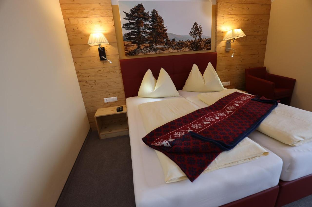 Pension & Appartements Ronacherhof Bad Kleinkirchheim Bagian luar foto