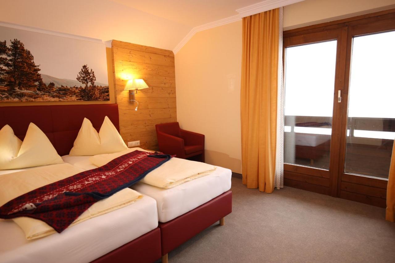 Pension & Appartements Ronacherhof Bad Kleinkirchheim Bagian luar foto
