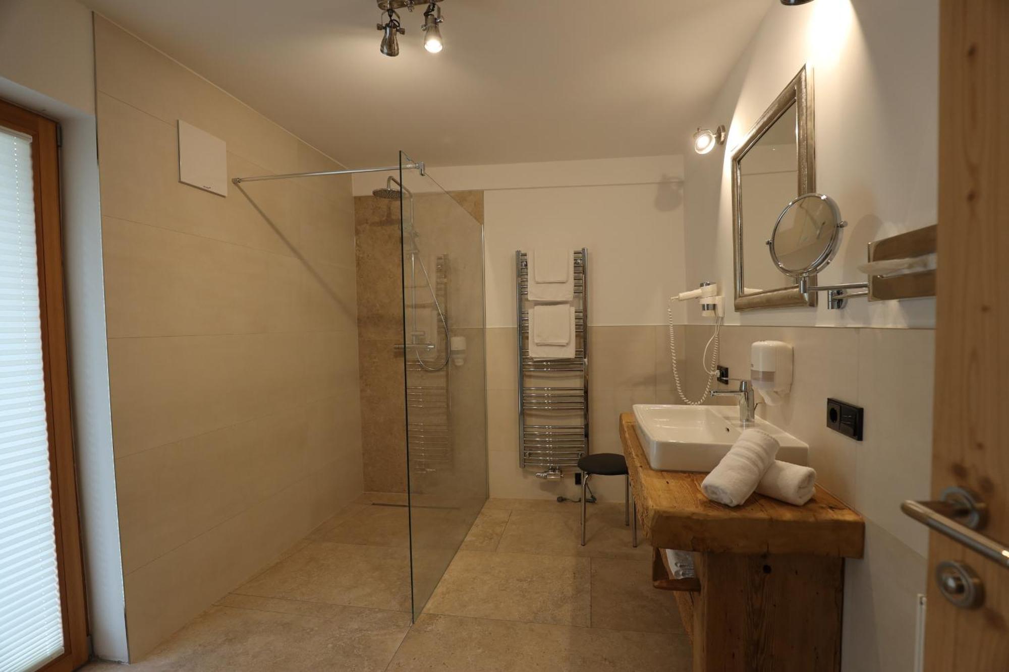 Pension & Appartements Ronacherhof Bad Kleinkirchheim Bagian luar foto