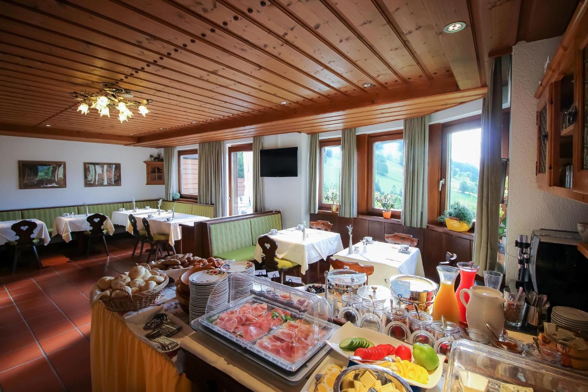 Pension & Appartements Ronacherhof Bad Kleinkirchheim Bagian luar foto