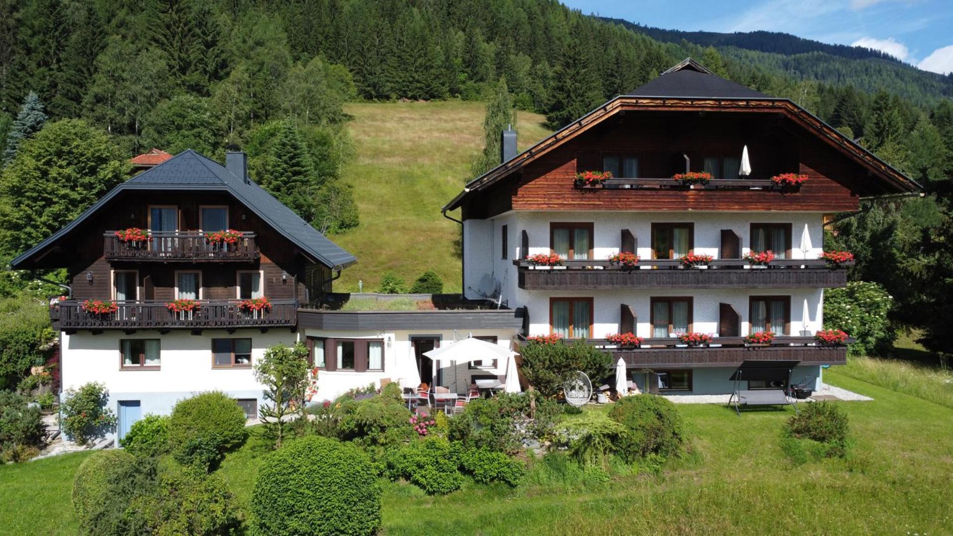 Pension & Appartements Ronacherhof Bad Kleinkirchheim Bagian luar foto