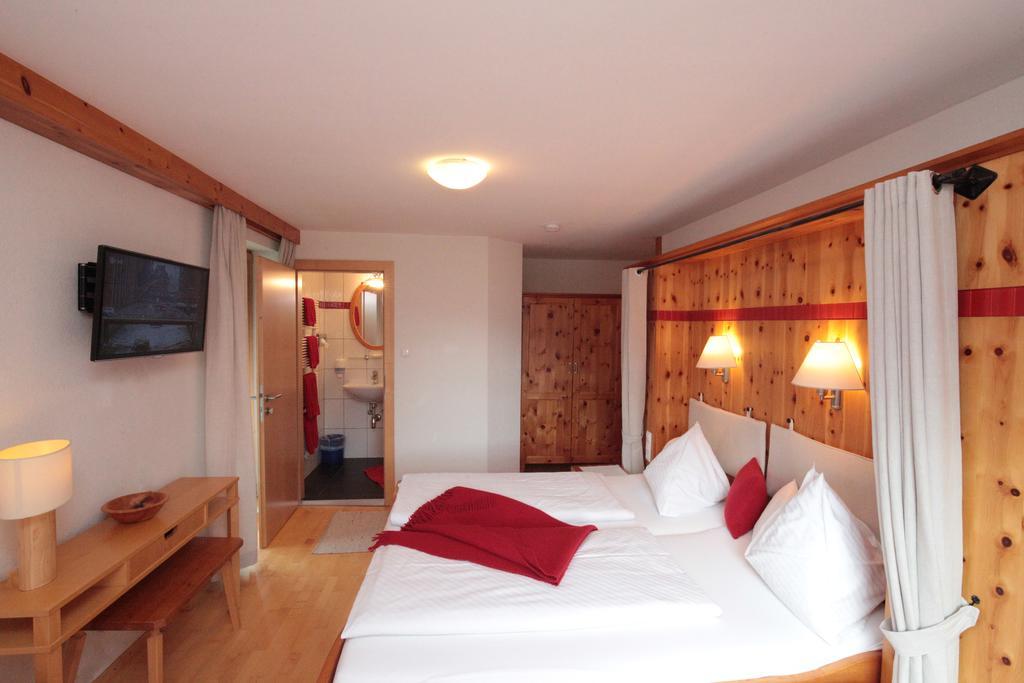 Pension & Appartements Ronacherhof Bad Kleinkirchheim Bagian luar foto